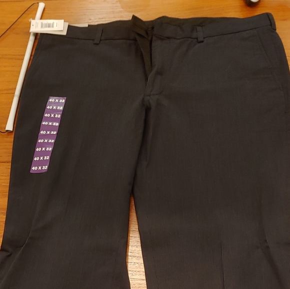 NWT 40x32 Kenneth Cole Reaction Straight Fit Pants - Picture 3 of 5